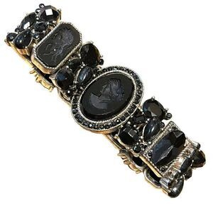 Costume Silver w/ Black Onyx Lucite Embossed Jewelry Bracelet Panels Stretch